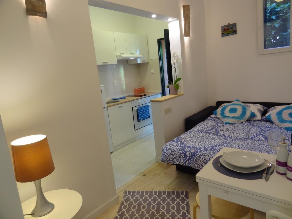 Apartment Bezic Каштела Екстер'єр фото