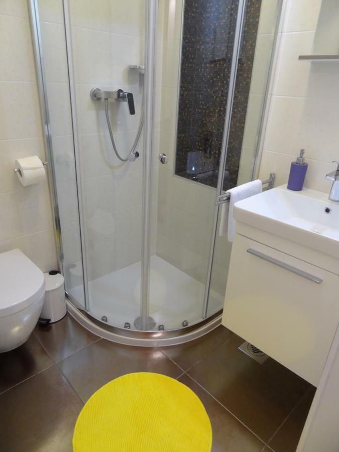 Apartment Bezic Каштела Екстер'єр фото
