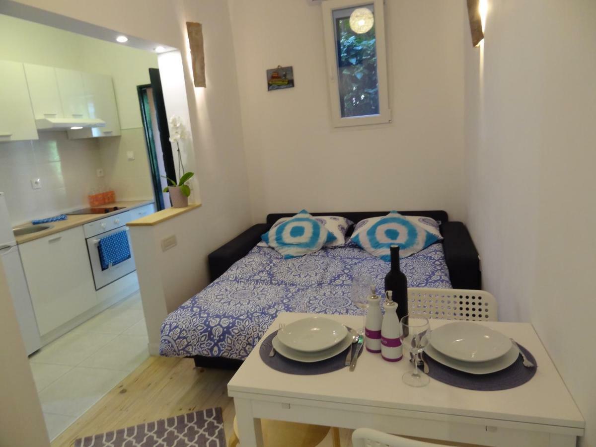 Apartment Bezic Каштела Екстер'єр фото