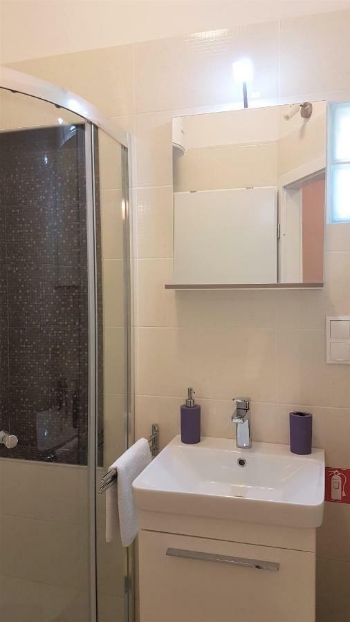 Apartment Bezic Каштела Екстер'єр фото