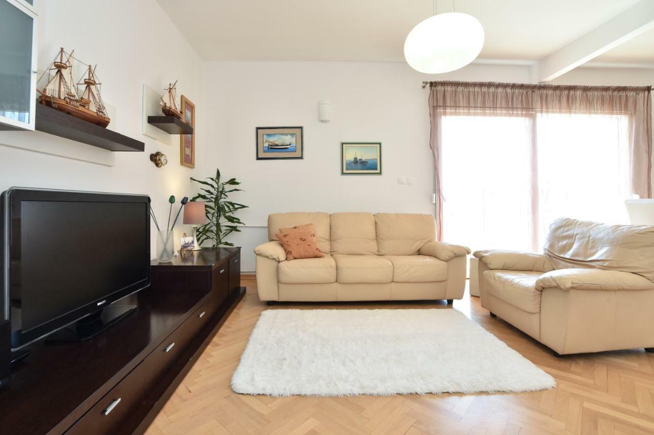 Apartment Bezic Каштела Екстер'єр фото