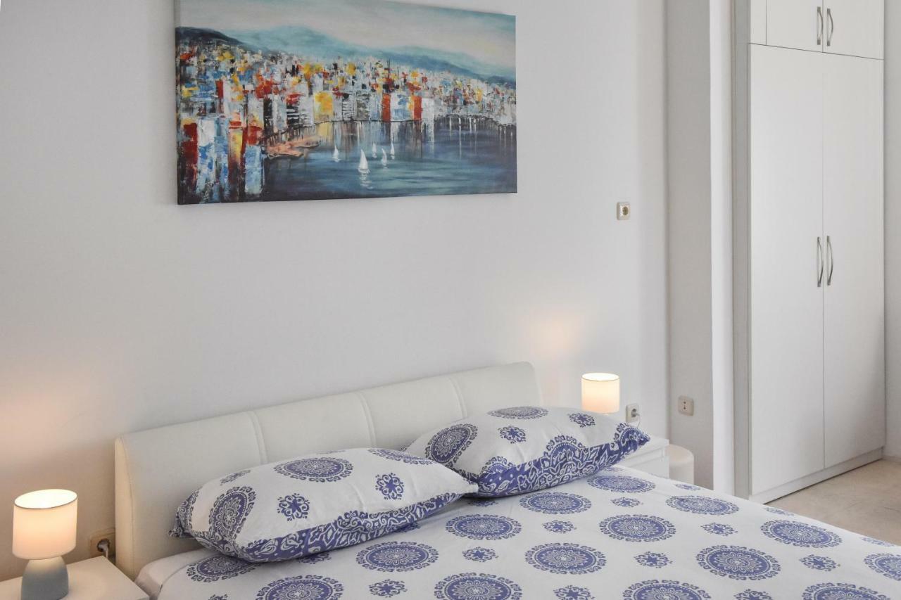 Apartment Bezic Каштела Екстер'єр фото