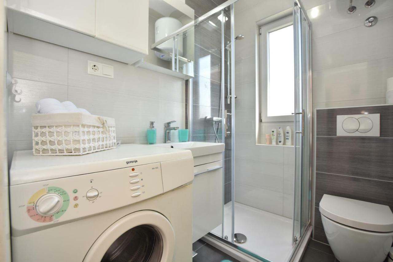 Apartment Bezic Каштела Екстер'єр фото