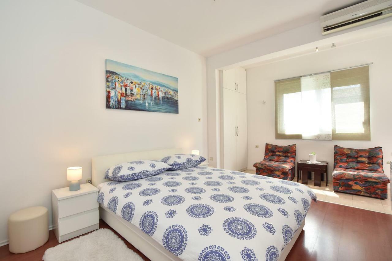 Apartment Bezic Каштела Екстер'єр фото